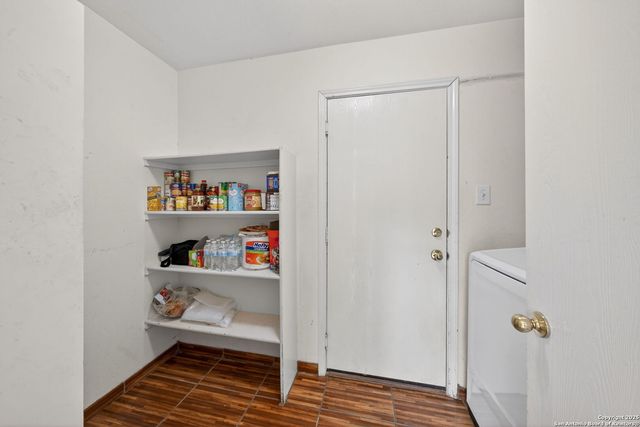 34 Dunthorte, San Antonio, TX 78250