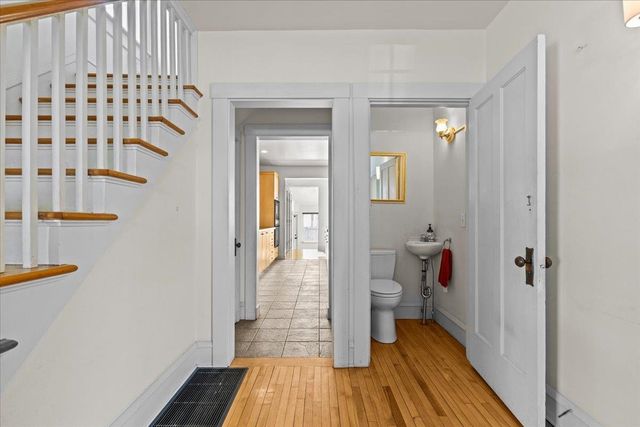 185 Maple Street, Burlington, VT 05401