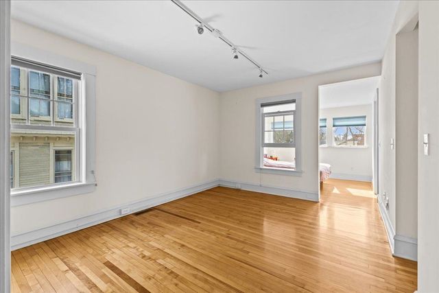 185 Maple Street, Burlington, VT 05401