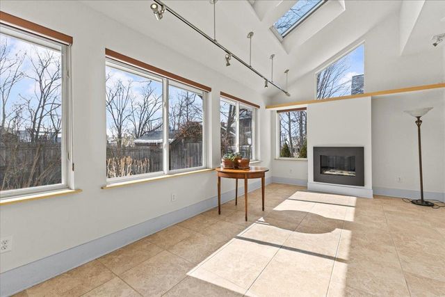 185 Maple Street, Burlington, VT 05401