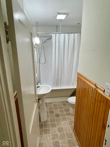 5841 Julian Avenue, Indianapolis, IN 46219