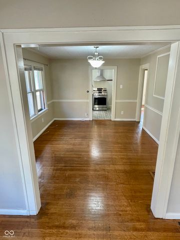 5841 Julian Avenue, Indianapolis, IN 46219