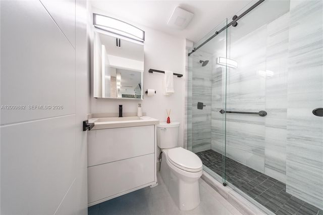 5601 N Ocean Dr 5601, Hollywood, FL 33019