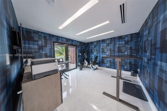 5601 N Ocean Dr 5601, Hollywood, FL 33019