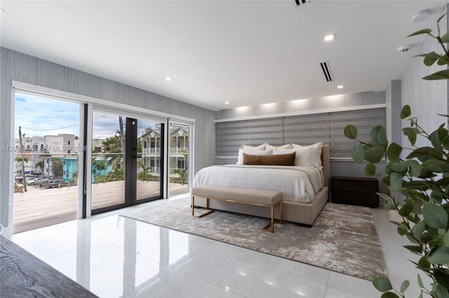 5601 N Ocean Dr 5601, Hollywood, FL 33019