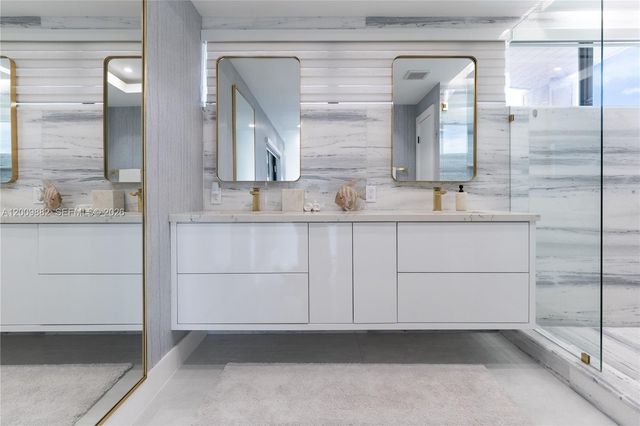 5601 N Ocean Dr 5601, Hollywood, FL 33019