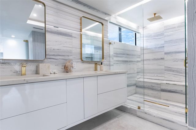 5601 N Ocean Dr 5601, Hollywood, FL 33019