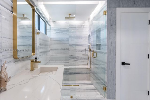 5601 N Ocean Dr 5601, Hollywood, FL 33019