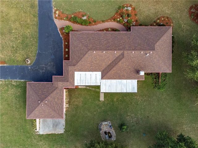 822 Dickinson Road, Independence, MO 64050