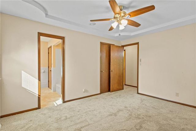 822 Dickinson Road, Independence, MO 64050