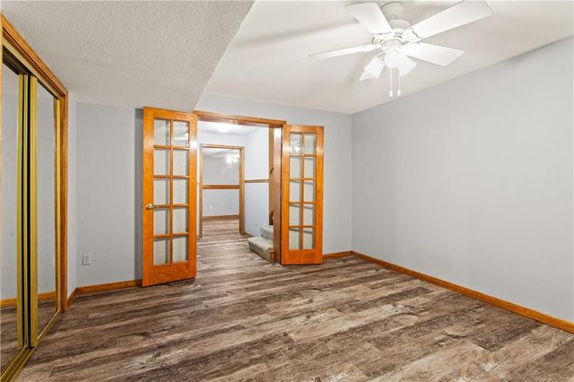 822 Dickinson Road, Independence, MO 64050