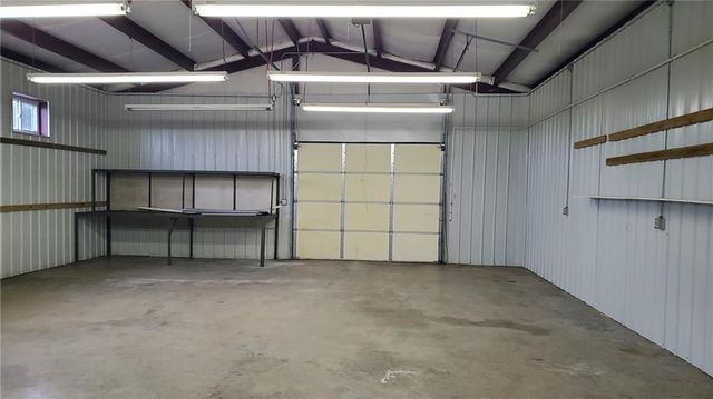 822 Dickinson Road, Independence, MO 64050