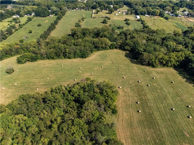 822 Dickinson Road, Independence, MO 64050