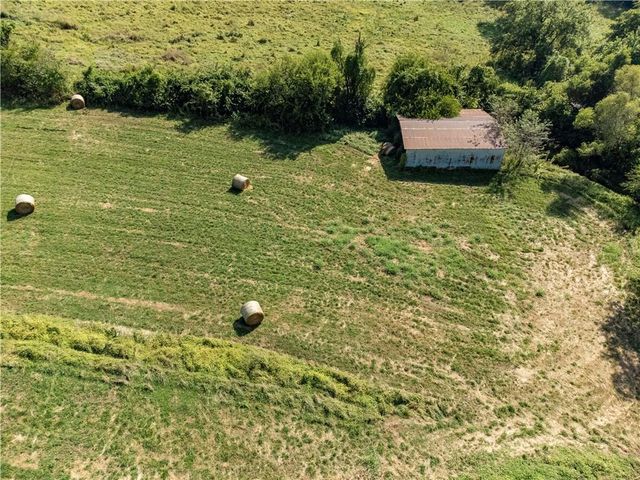 822 Dickinson Road, Independence, MO 64050