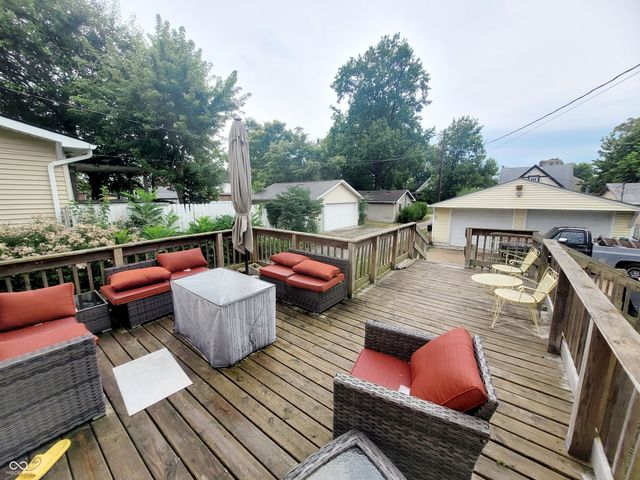 232 N East Street, Plainfield, IN 46168
