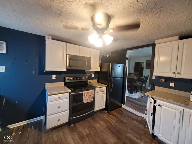 232 N East Street, Plainfield, IN 46168