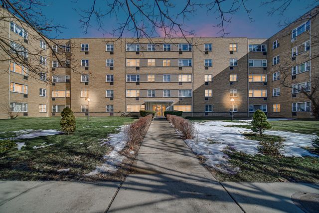 6161 N HOYNE Avenue 302, Chicago, IL 60659