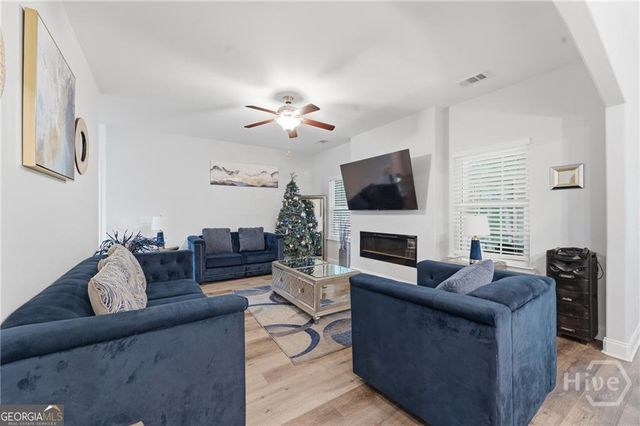 13 Wiregrass Way, Savannah, GA 31419