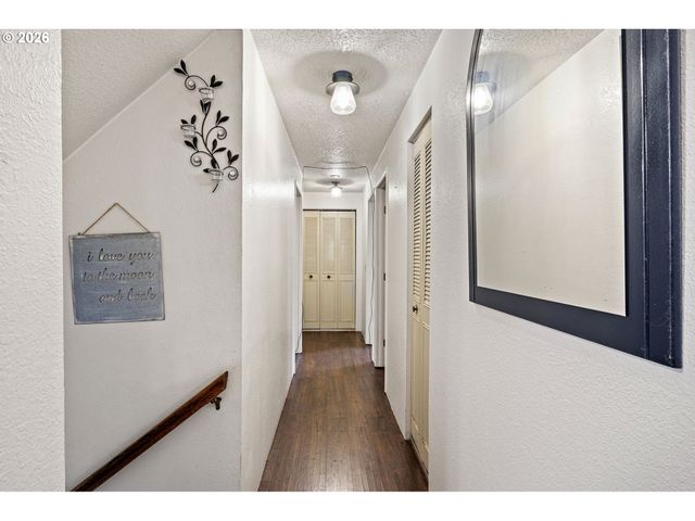 2133 Nw WATTERS St, Roseburg, OR 97471