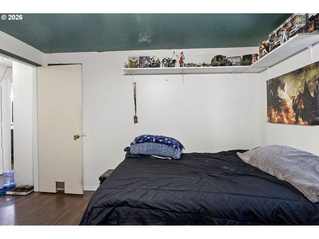 2133 Nw WATTERS St, Roseburg, OR 97471