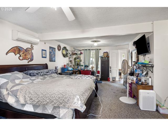 2133 Nw WATTERS St, Roseburg, OR 97471