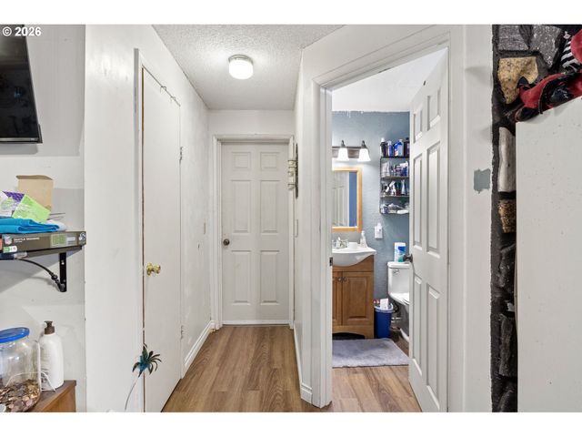 2133 Nw WATTERS St, Roseburg, OR 97471