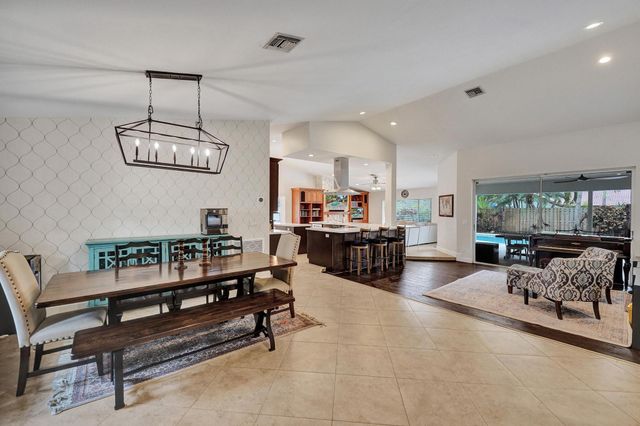 10050 NW 14th Street, Plantation, FL 33322