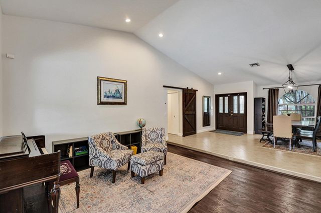 10050 NW 14th Street, Plantation, FL 33322