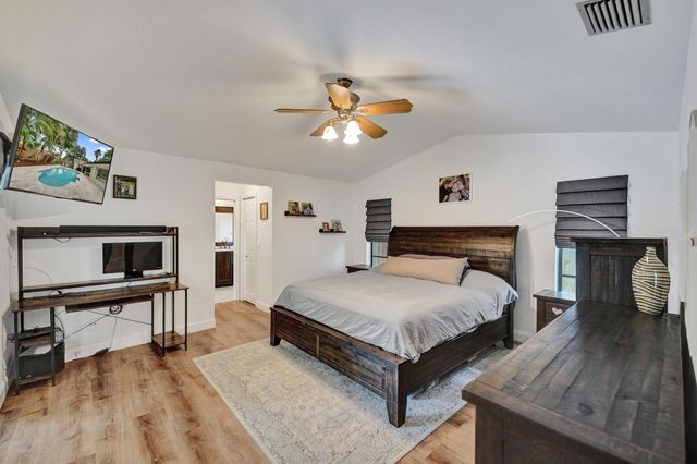 10050 NW 14th Street, Plantation, FL 33322