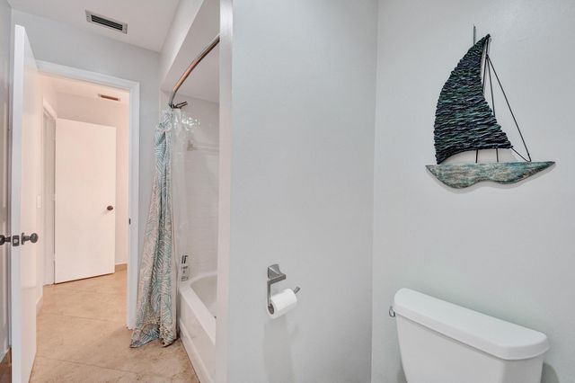 10050 NW 14th Street, Plantation, FL 33322
