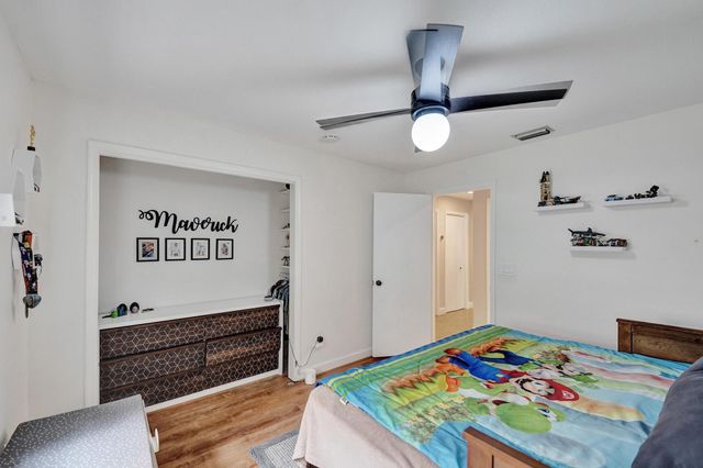 10050 NW 14th Street, Plantation, FL 33322