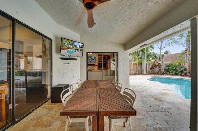 10050 NW 14th Street, Plantation, FL 33322