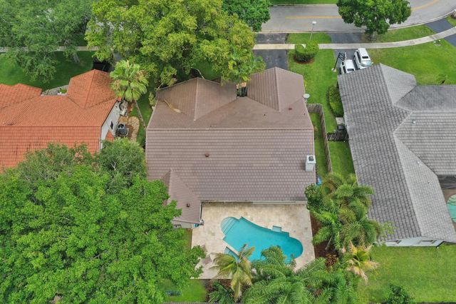 10050 NW 14th Street, Plantation, FL 33322