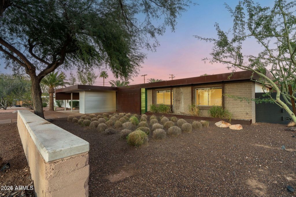 9825 N 35TH Place, Phoenix, AZ 85028 — exterior