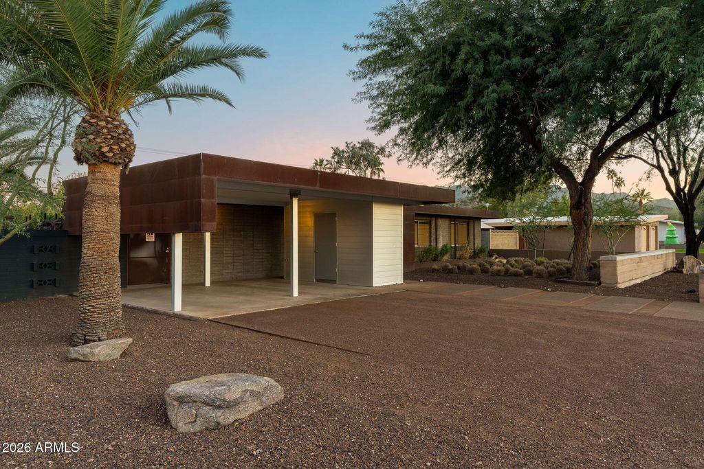 9825 N 35TH Place, Phoenix, AZ 85028 — photo 3
