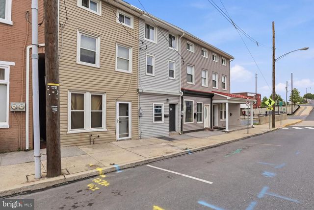 141 N 9TH ST, Lebanon, PA 17046