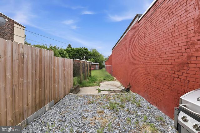 141 N 9TH ST, Lebanon, PA 17046