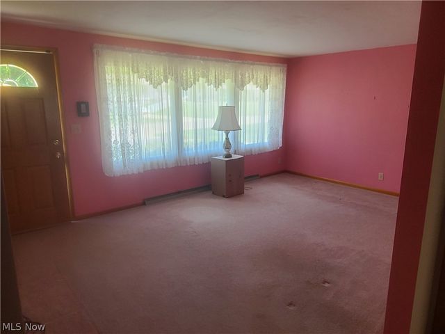 3718 35th Street NE, Canton, OH 44705
