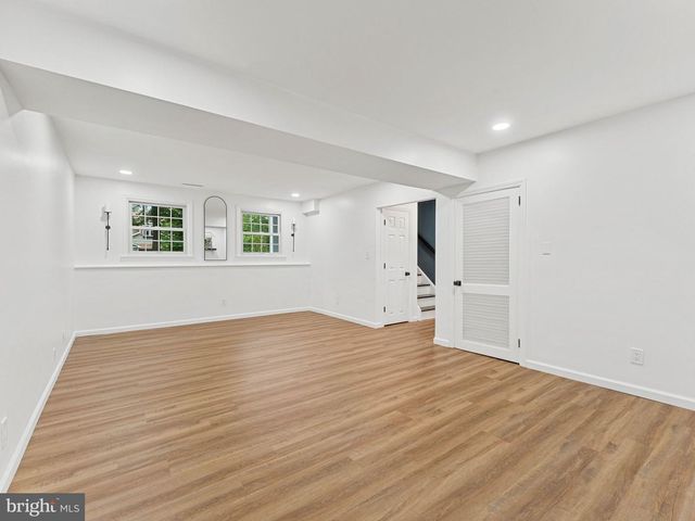 187 S LAKESIDE DR E, Medford, NJ 08055