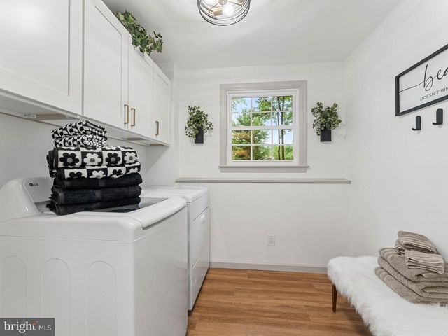 187 S LAKESIDE DR E, Medford, NJ 08055
