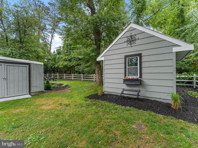 187 S LAKESIDE DR E, Medford, NJ 08055