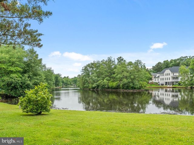 187 S LAKESIDE DR E, Medford, NJ 08055