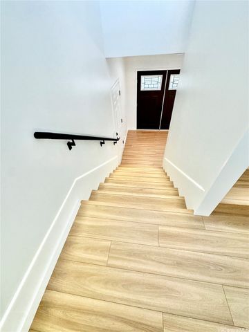 1810 9th Avenue, Honolulu, HI 96816