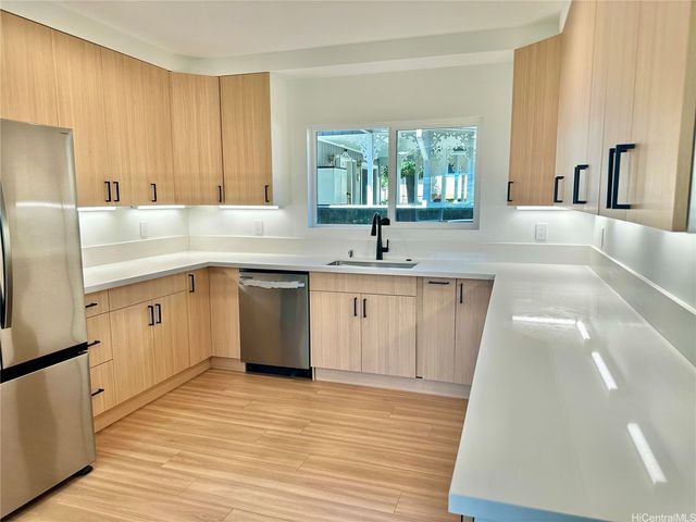 1810 9th Avenue, Honolulu, HI 96816