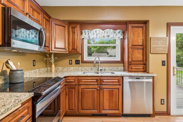 4712 Covington Court, Eagan, MN 55122