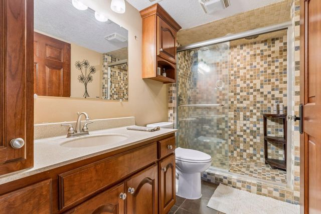 4712 Covington Court, Eagan, MN 55122
