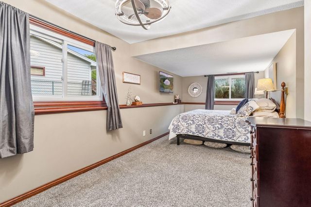 4712 Covington Court, Eagan, MN 55122