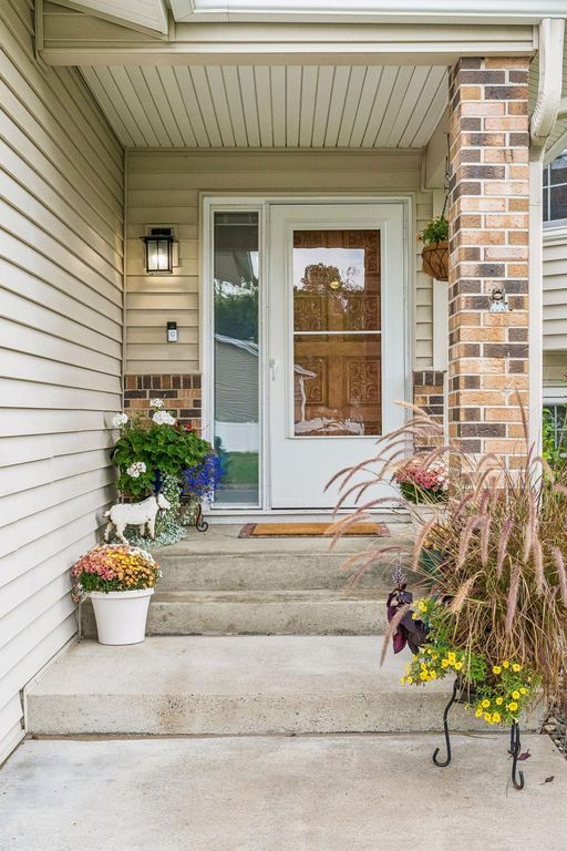 4712 Covington Court, Eagan, MN 55122 — photo 4
