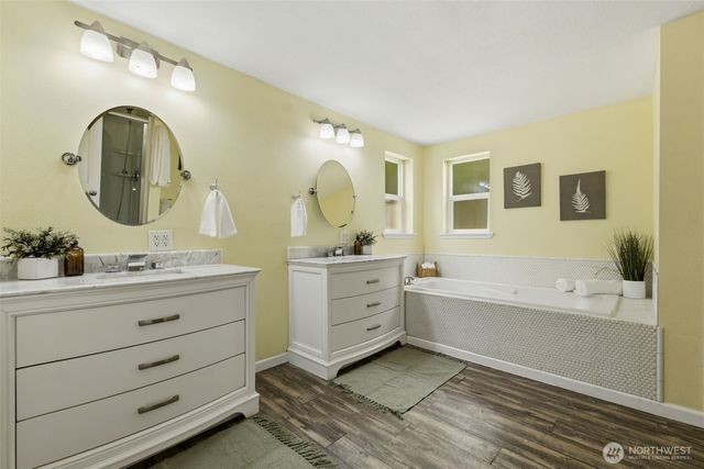 4763 SW Paradise Lane, Port Orchard, WA 98367