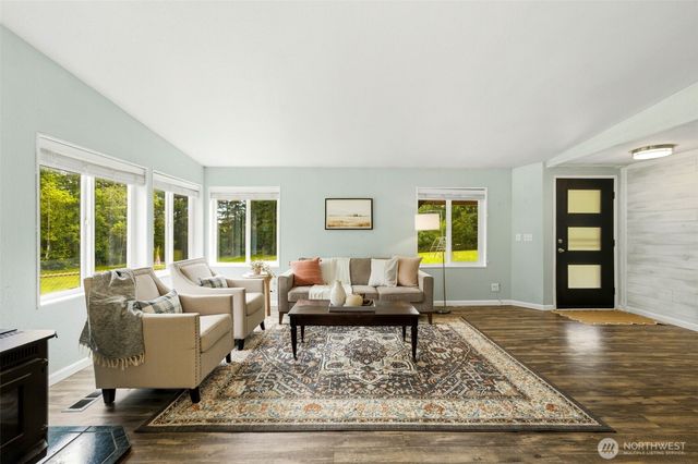 4763 SW Paradise Lane, Port Orchard, WA 98367